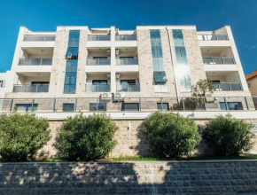 Ivi Apartments